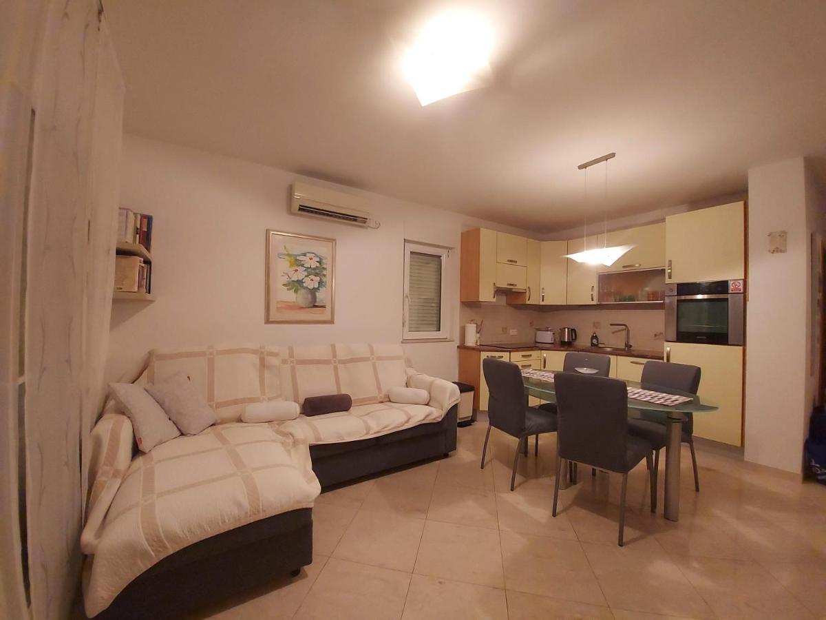 Abbadessa Apartment Kaštela Exterior foto